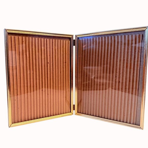 Gold Tone Double Hinged Picture Frame VTG Chic Photos Ornate Edging 8" x 10" - Picture 2 of 13